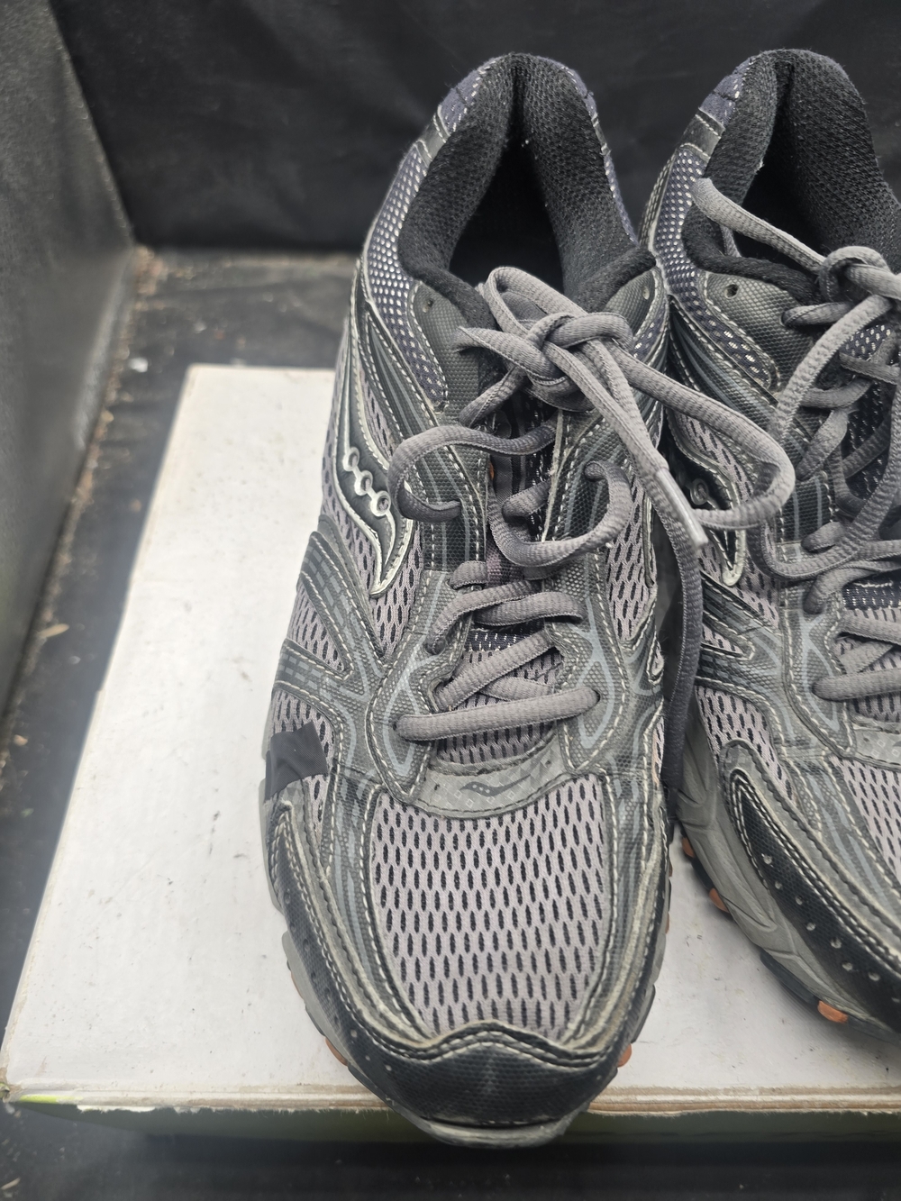 Saucony Men’s Gray Mesh Running Shoes